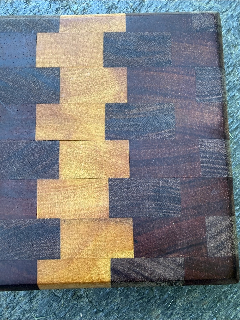 Handmade End Grain Wooden Cutting Board - Two-Tone Chess Pattern - Picture 3 of 12